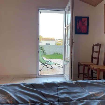 Maison Avec Jardin Clos Et Terrasse, Proche Et Commerces, 5 Couchages, - Fr-1-224b-83 펜션 누아르무티에 앙 릴