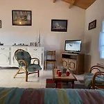 Hébergement de vacances Maison Avec Jardin Clos Et Terrasse, Proche Et Commerces, 5 Couchages, Noirmoutier-en-l'île - Fr-1-224b-83