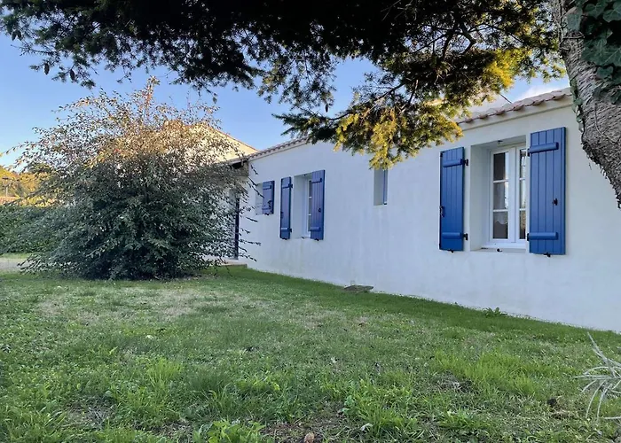 Maison Avec Jardin Clos Et Terrasse, Proche Et Commerces, 5 Couchages, - Fr-1-224b-83 诺亚芒提亚