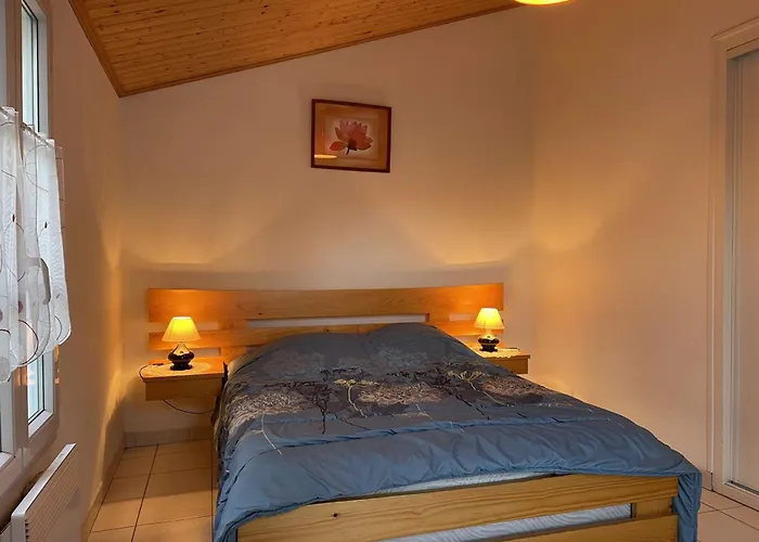 Maison Avec Jardin Clos Et Terrasse, Proche Et Commerces, 5 Couchages, - Fr-1-224b-83 度假居